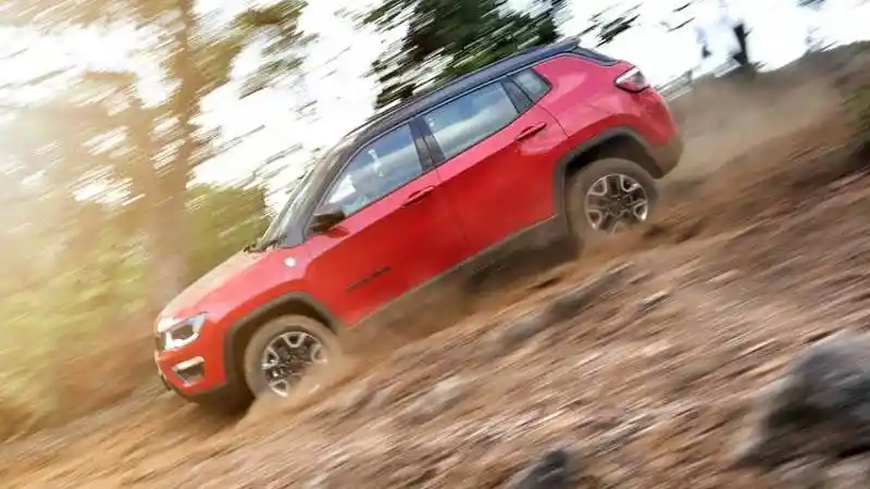 Foto - Intip Varian Tertinggi Jeep Compass yang Akan Hadir di Indonesia