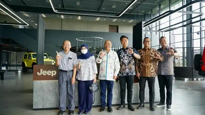 Foto - Jeep Upayakan Perakitan Lokal di Indonesia 