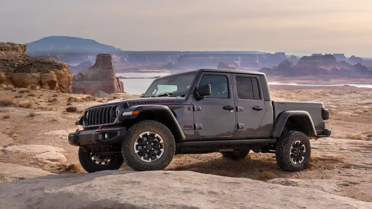 Foto - Jeep Resmi Luncurkan Gladiator Sport Dan Rubicon Di GIIAS Bandung 2025