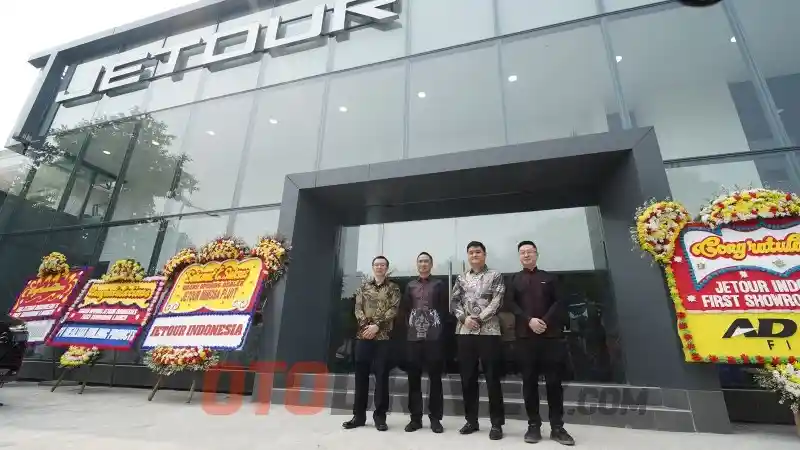 Berita - Jetour Resmikan Dealer di Pluit dan Perkenalkan Dua Model Andalannya
