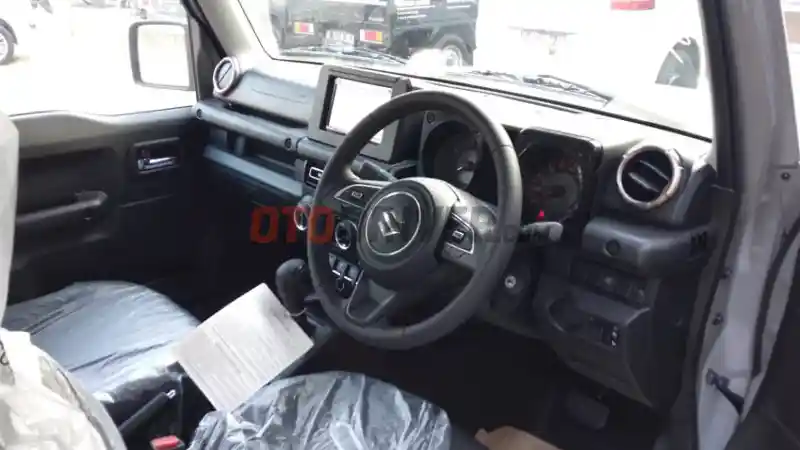 Foto - First Impression : Suzuki All New Jimny 