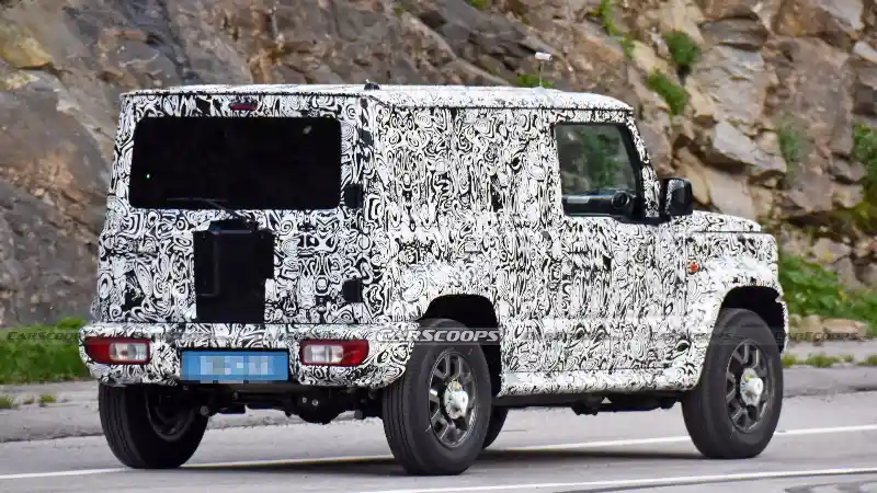 Foto - Suzuki Jimny 5 Pintu Handalkan Mesin Turbo Plus Mild Hybrid