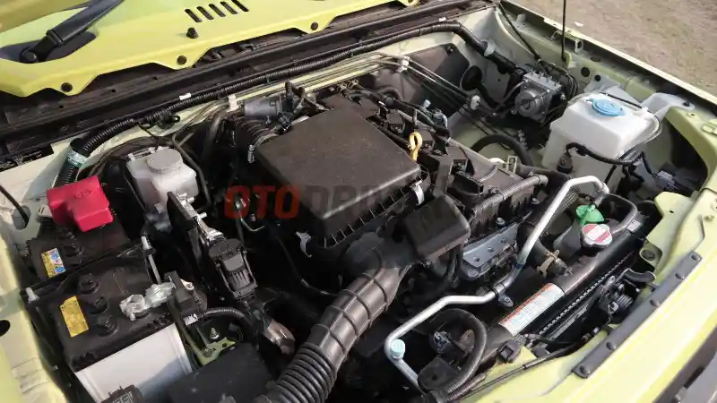 Foto - FIRST DRIVE: Suzuki Jimny 2019