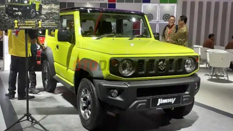 Foto - Kabar Buruk Bagi Calon Pembeli Suzuki Jimny