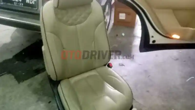 Foto - Mau Modifikasi? Ini Tips Memilih Warna Jok Mobil Sesuai Interior