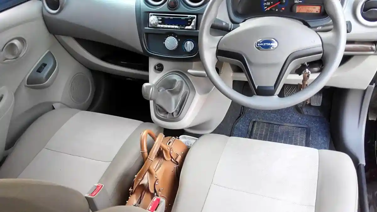 Foto - Tips Merawat Jok Kulit Sintetis