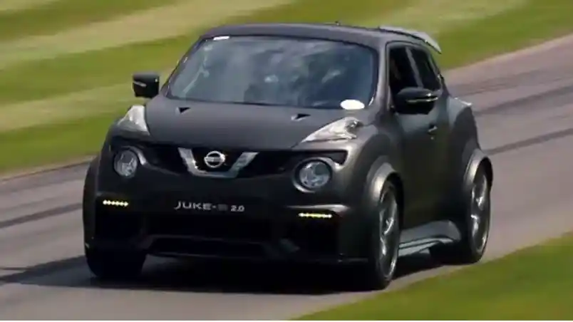 Berita - Video : Aksi Nissan Juke-R 2.0 di Goodwood Festival 