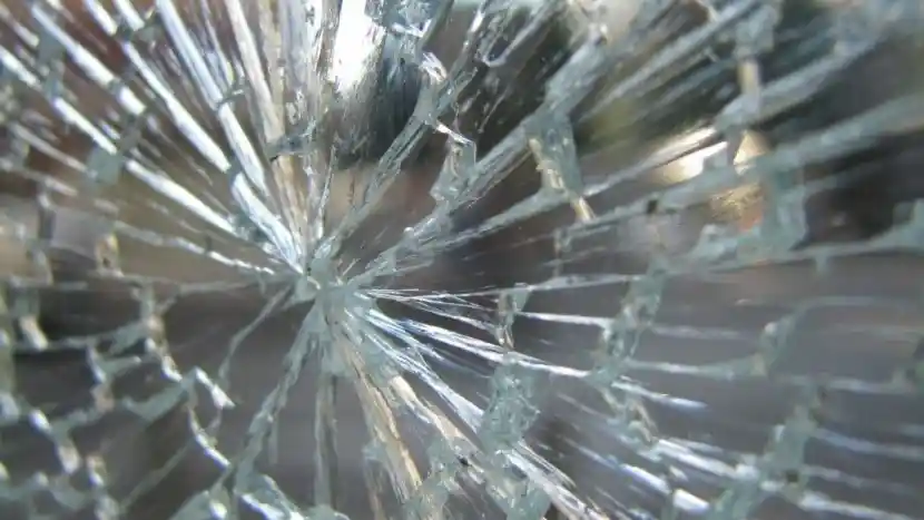 Berita - Beda Kaca Kendaraan Dan Kaca Rumah