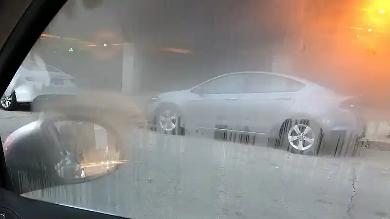 Foto - Siapkan 5 Hal ini Supaya Berkendara Nyaman di Musim Hujan