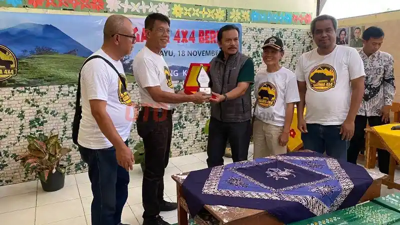 Foto - Kagama 4x4 Lakukan Baksos dan Guyup di Kaligua, Bumiayu Jawa Tengah