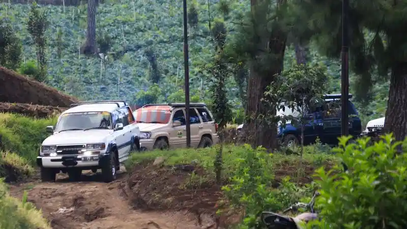 Foto - Kagama 4x4 Lakukan Baksos dan Guyup di Kaligua, Bumiayu Jawa Tengah