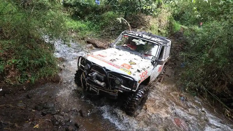 Foto - Kagama 4x4 Adventure, Ulang Tahun Pertama Dirayakan Dengan Kemping, Off-road dan Charity