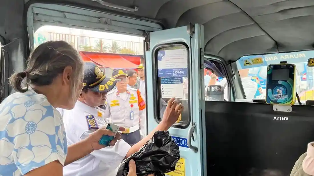 Berita - Sudinhub Jakarta Barat Kampanye Anti Pelecehan Seksual Di Angkutan Umum