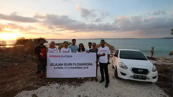 Berita - Setelah Buka Dealer Baru, Nissan Eksplorasi Keindahan Kupang 