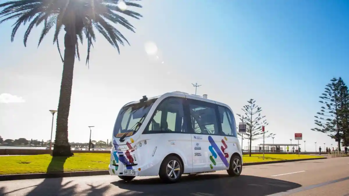 Van - 'Angkot' Tanpa Supir Keolis Downer, Diuji Di Australia