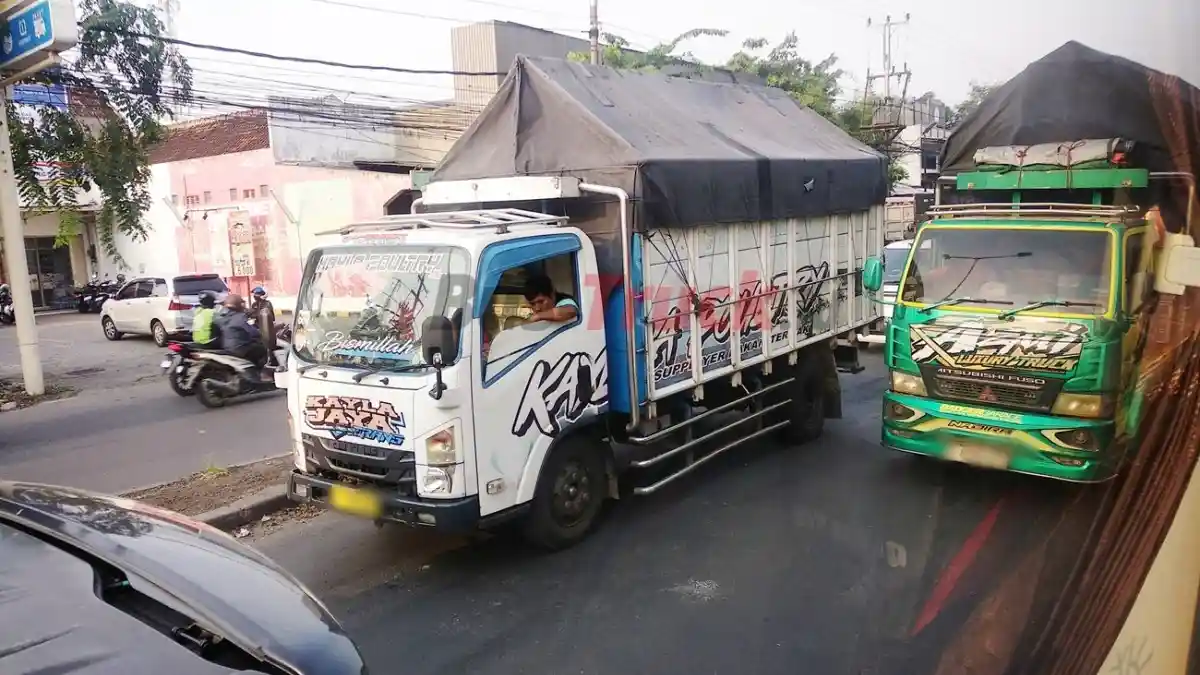 Foto - Akibat Microsleep, Sopir Tewaskan Dirinya Sendiri
