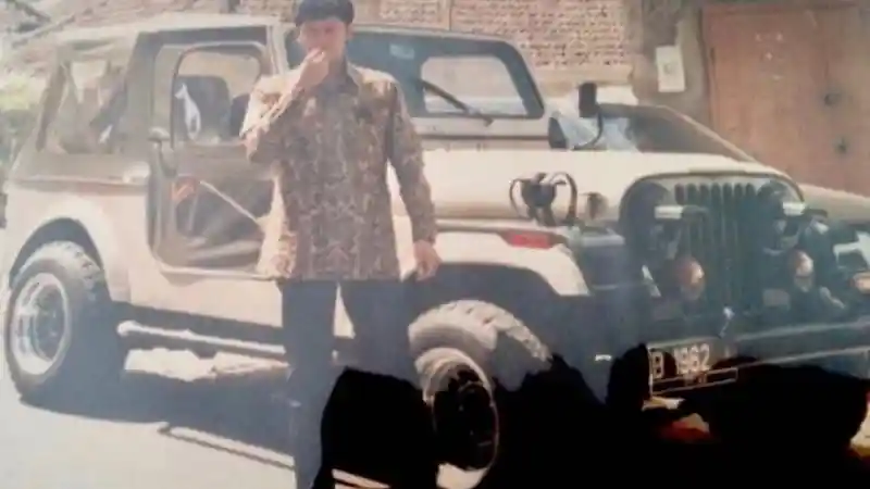 Foto - Jajaran Mobil Mewah Ketua DPR RI Bambang Soesatyo