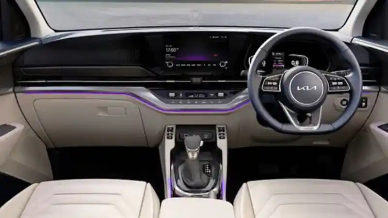 Foto - Kembaran Hyundai Stargazer Banjir Pesanan Di India