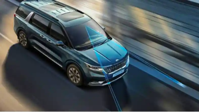 Foto - KIA Carnival Meluncur Di Thailand. Fitur Sangat Lengkap!