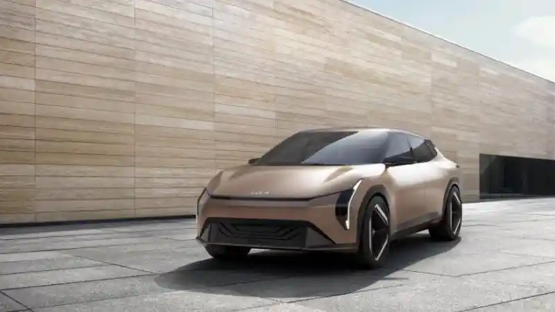 Foto - Kia EV3 Dan EV4 Diperkenalkan Pada Ajang LA Auto Show 2023