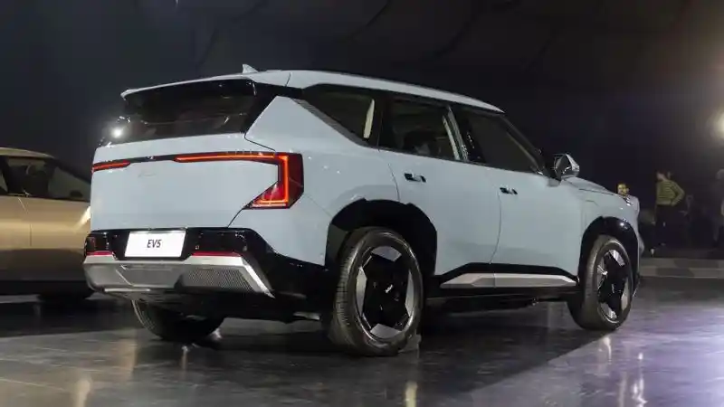Foto - Spesifikasi Kia EV5 Terkuak