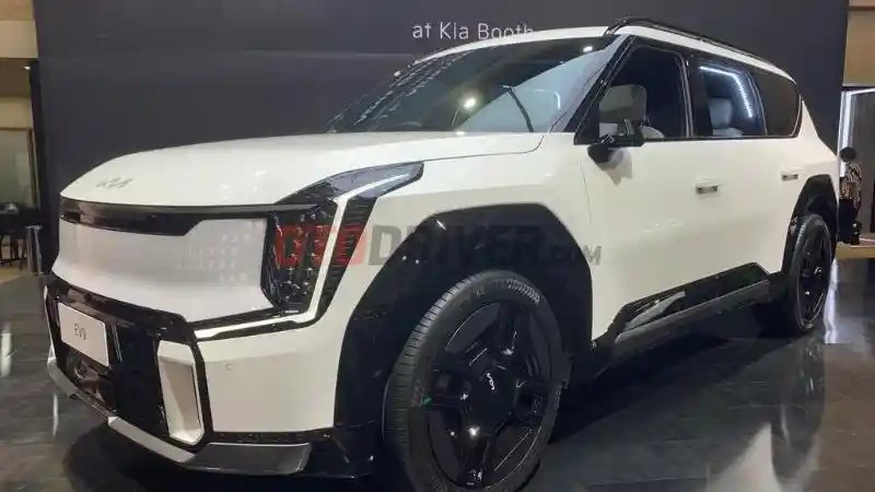 Berita - KIA EV9 GT- Line Resmi Melenggang di Indonesia