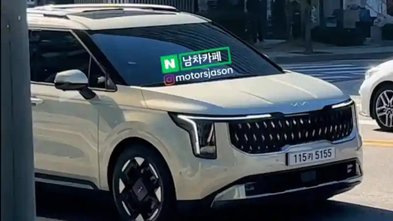 Berita - SPY SHOT: Kia Grand Carnival Facelift Tanpa Jubah Kamuflase