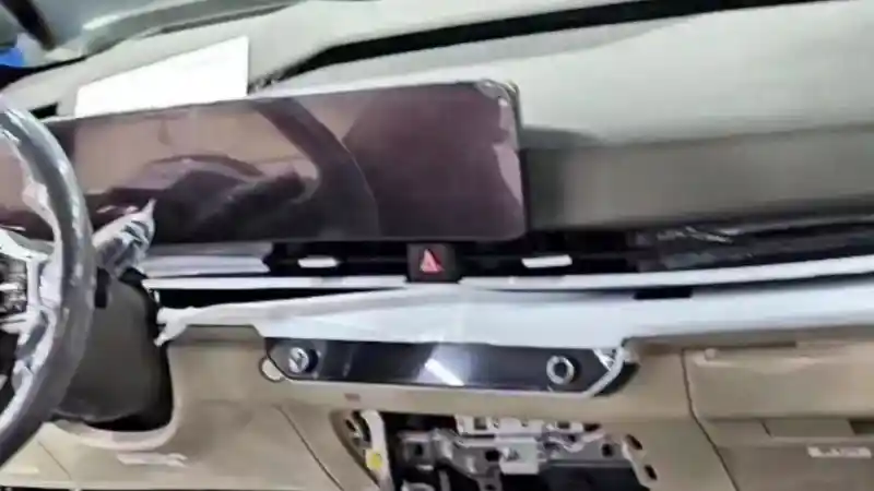 Foto - Bocoran Eksterior Hingga Interior Kia Grand Carnival Facelift