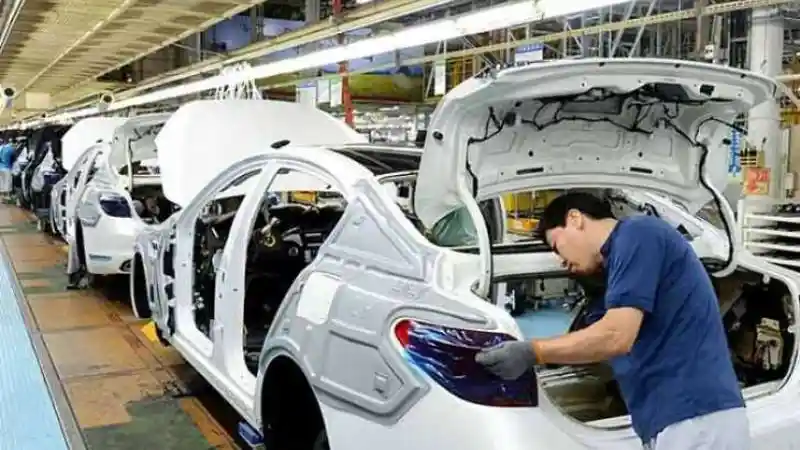 Mobil Listrik - Upah Tak Sesuai, Pekerja Pabrik Kia Ancam Mogok Produksi Mobil Listrik