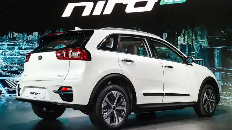 Foto - KIA Niro Melantai di Korea Selatan. SUV Ramping yang Ramah Lingkungan