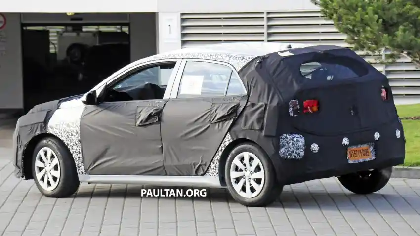 Berita - SPY SHOT: Kia Rio Facelift Tertangkap Kamera