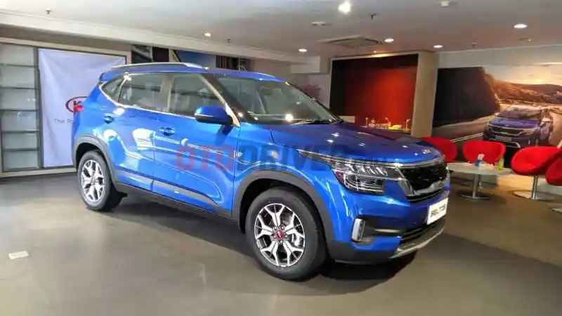 Foto - Daftar Harga Compact SUV Terbaru (Februari 2020)