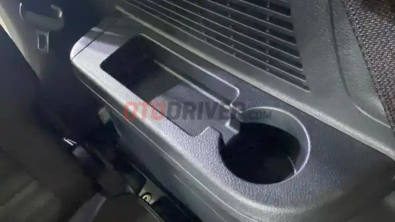 Foto - GALERI : Kia Sonet 7 (25 FOTO)