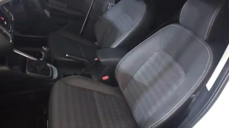 Foto - Intip Kia Sonet Baru Seharga Avanza