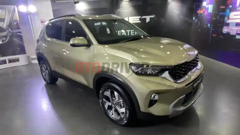 Foto - Kia Akan Keluarkan Roofrail ‘Betulan’ Untuk Sonet.