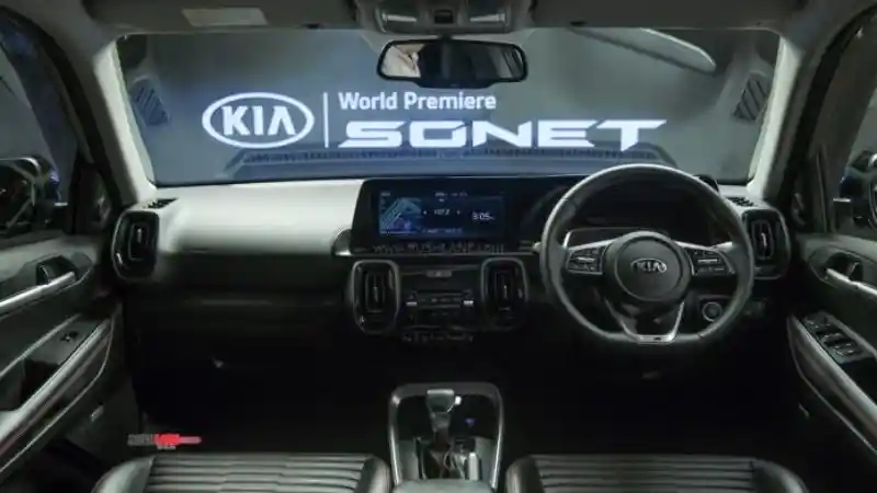 Foto - Harga KIA Sonet Terkuak, Lebih Murah Dari Toyota Veloz