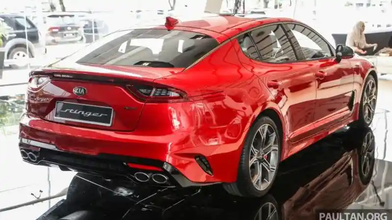 Foto - KIA Stinger Akan Dijual Seharga RP 888 Juta di Indonesia?