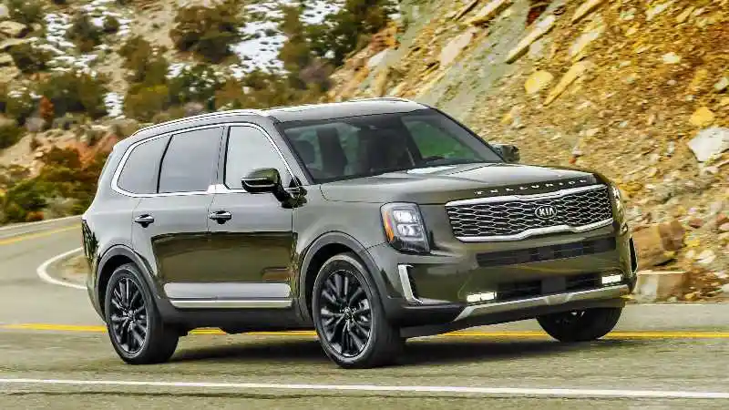 Foto - KIA Recall Telluride Karena Gampang Terbalik Saat Diparkir, Kok Bisa?