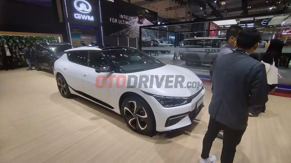 Foto - Ini Dia Display Lengkap Mobil Kia Selama GIIAS 2025, Ada EV4 Yang Menggoda