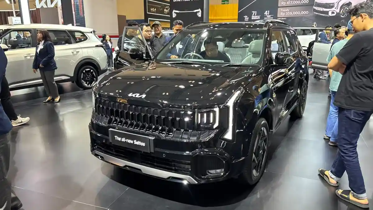 Foto - KIA Seltos Bermain di Kelas SUV Rp 350-470 Jutaan, Simak Persaingannya Dengan HR-V Hingga Yaris Cross