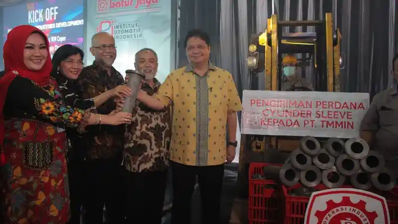 Foto - Pabrik Toyota Indonesia Kagumi Industri Kecil