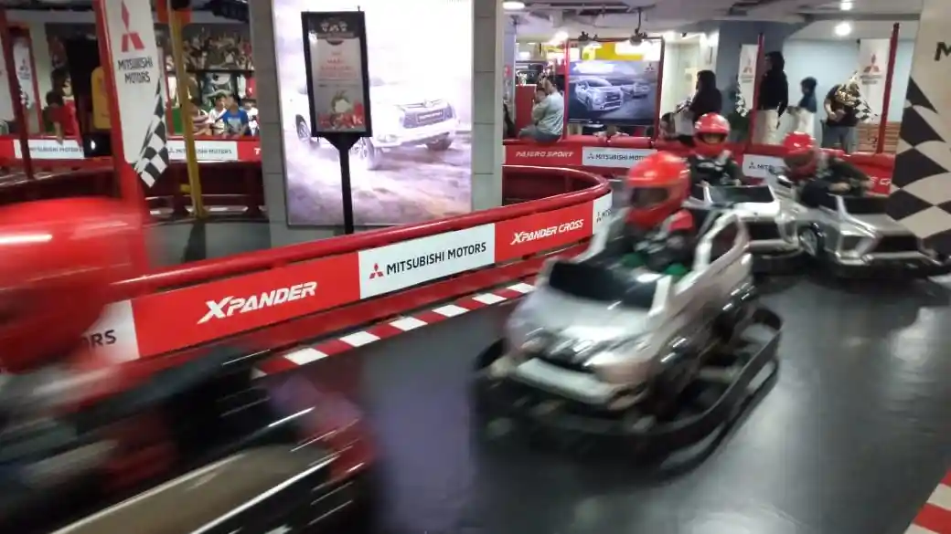 Berita - Mitsubishi Perkenalkan Dunia Otomotif Pada Anak-Anak