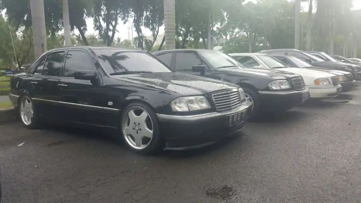 Berita - Ini Alasan Tak Akan Adanya Posko Mudik Mercedes-Benz