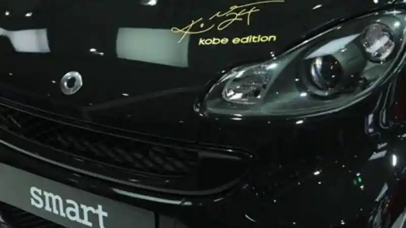 Foto - Ada Mobil yang Khusus Dibuat Sebagai Edisi Kobe Bryant