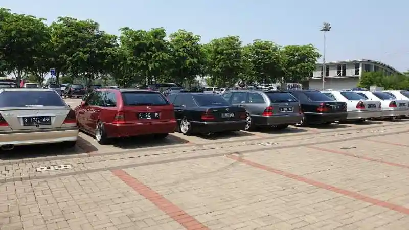 Foto - Agenda Mercedes-Benz W202 Club Indonesia ke GIIAS 2019 Jadi Ajang Temu Kangen