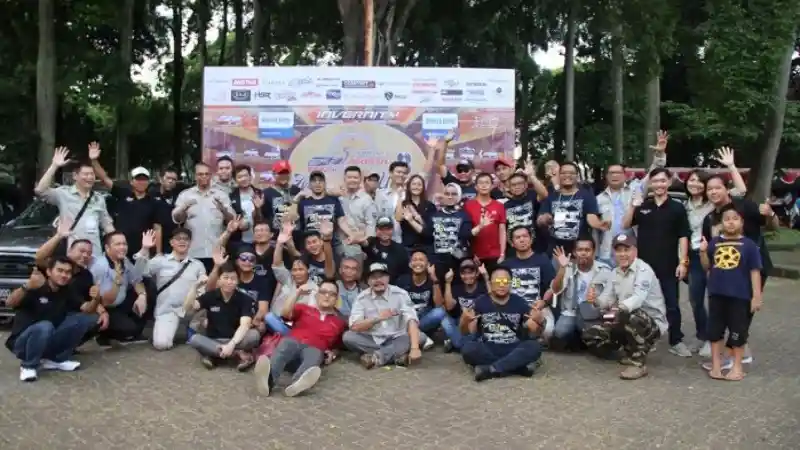 Foto - 3 Tahun Komunitas Honda BR-V Jakarta, Bermanfaat Bagi Masyarakat