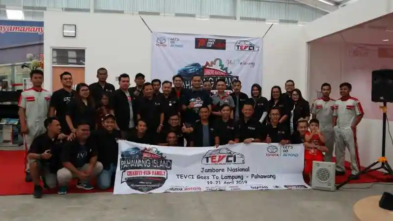 Foto - Komunitas Etios Valco Serbu Pahawang Dalam Misi Lingkungan Hidup