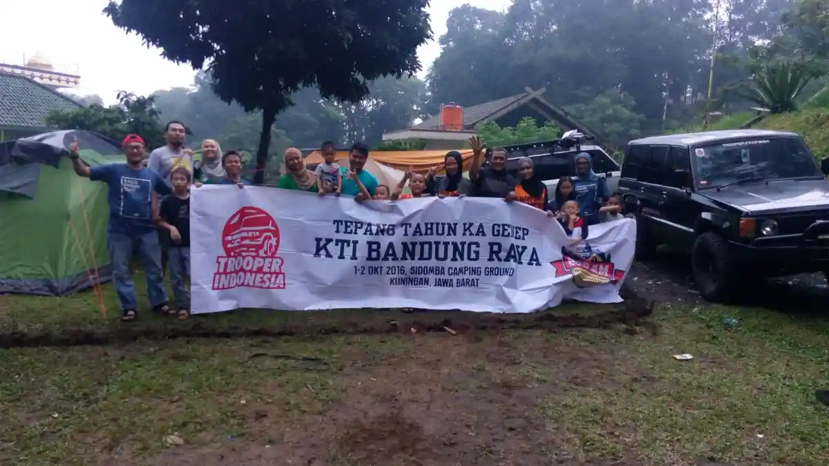 Berita - Komunitas Trooper Indonesia Bandung Raya Ulang Tahun di Hutan