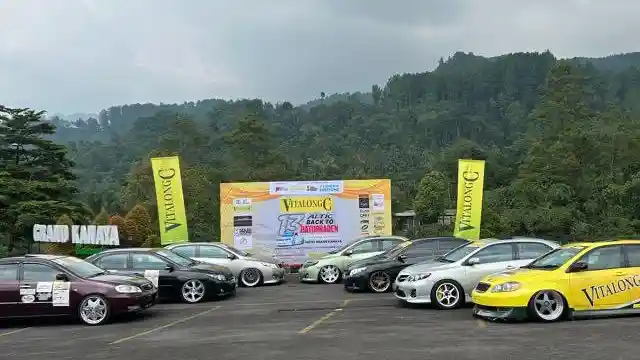 Berita - Rayakan Hari Jadi Ke-13, Komunitas Toyota Corolla Altis Ini Touring Ke Baturraden