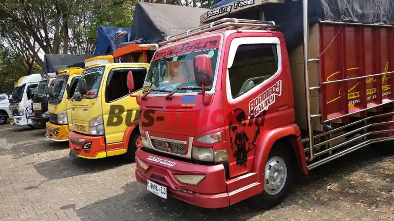 Foto - Mitsubishi Fuso Juara Kendaraan Komersial Tahun 2024